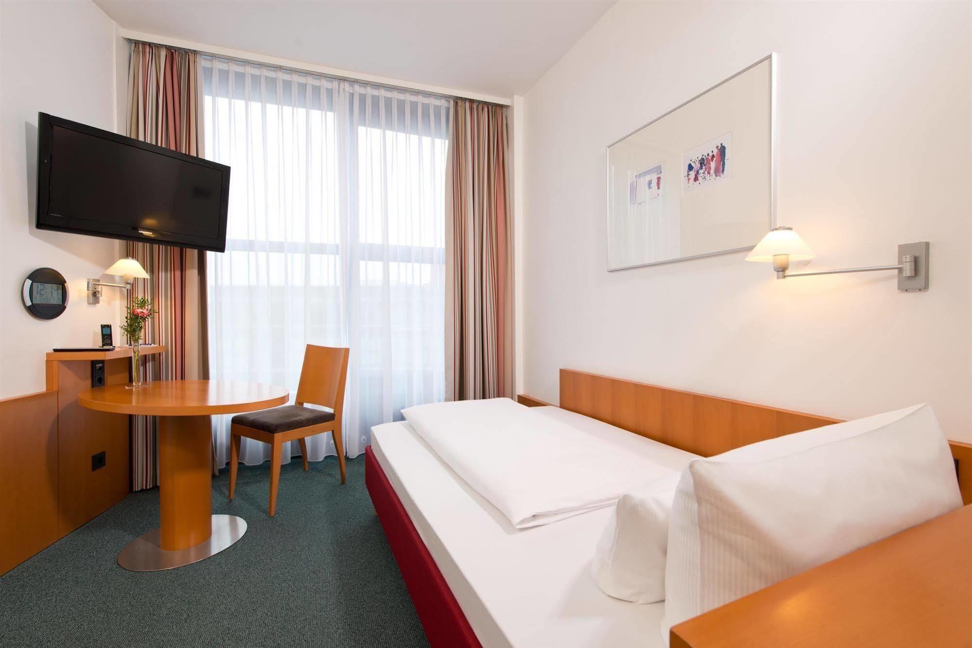 Hotel Am Borsigturm Berlin Luaran gambar