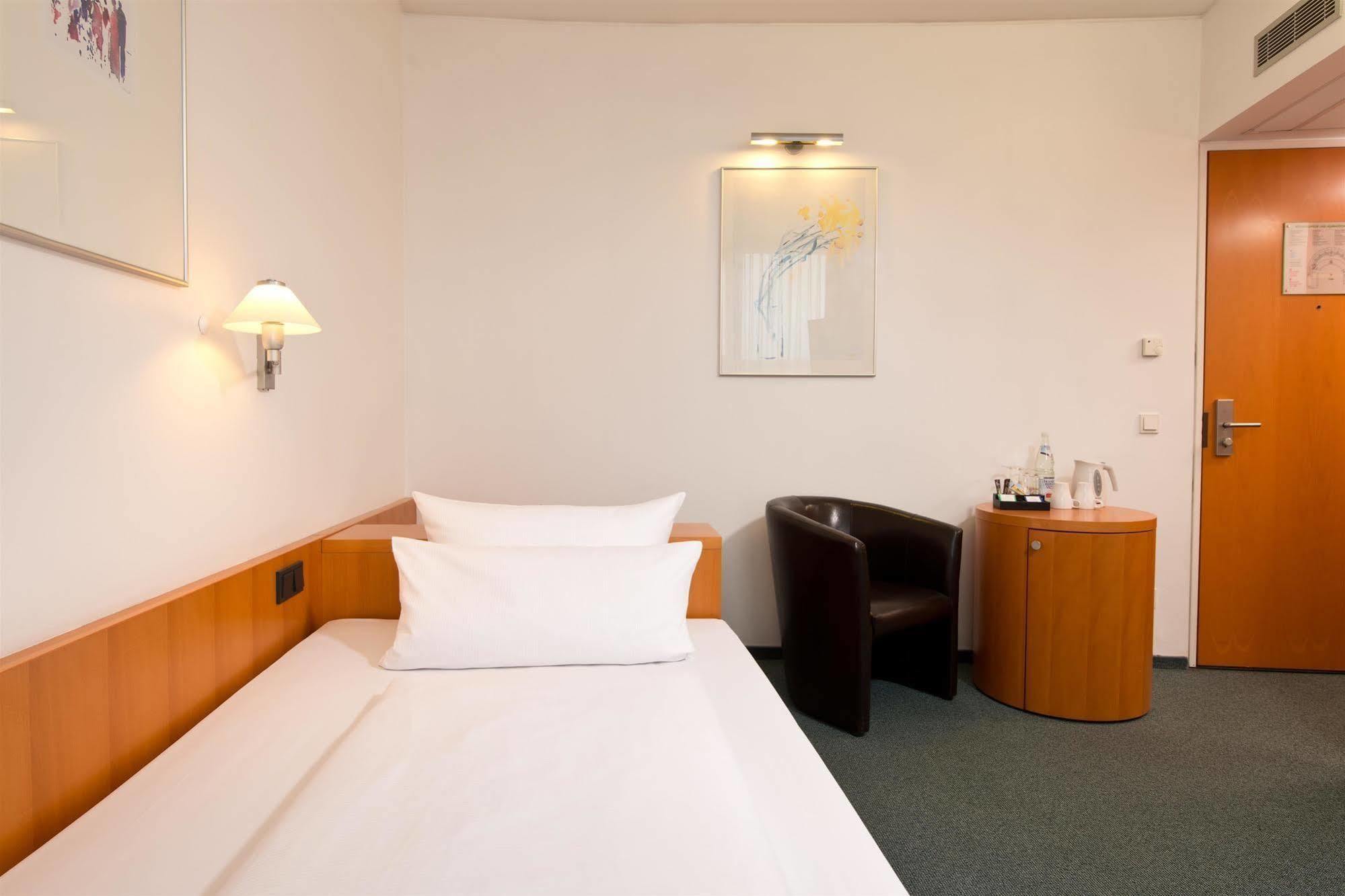 Hotel Am Borsigturm Berlin Luaran gambar